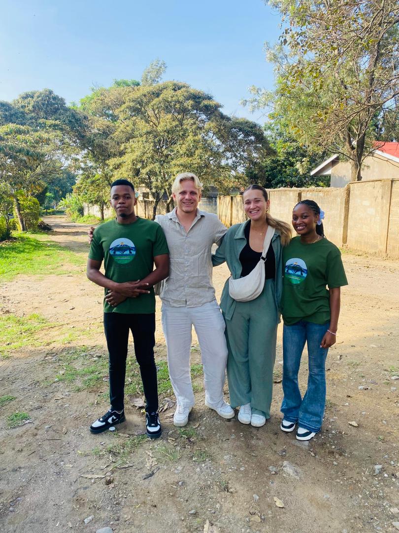 background image for -  Mid-range Shared Classic Wilderness Safari