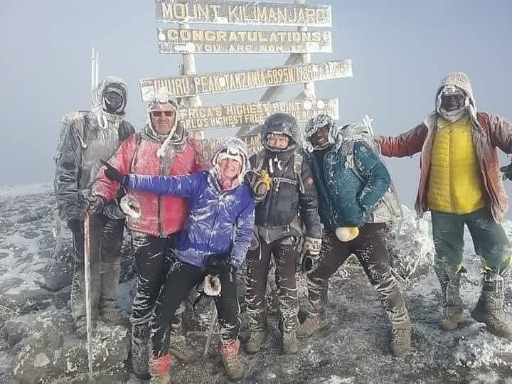 background image for - 8 Days Lemosho Route