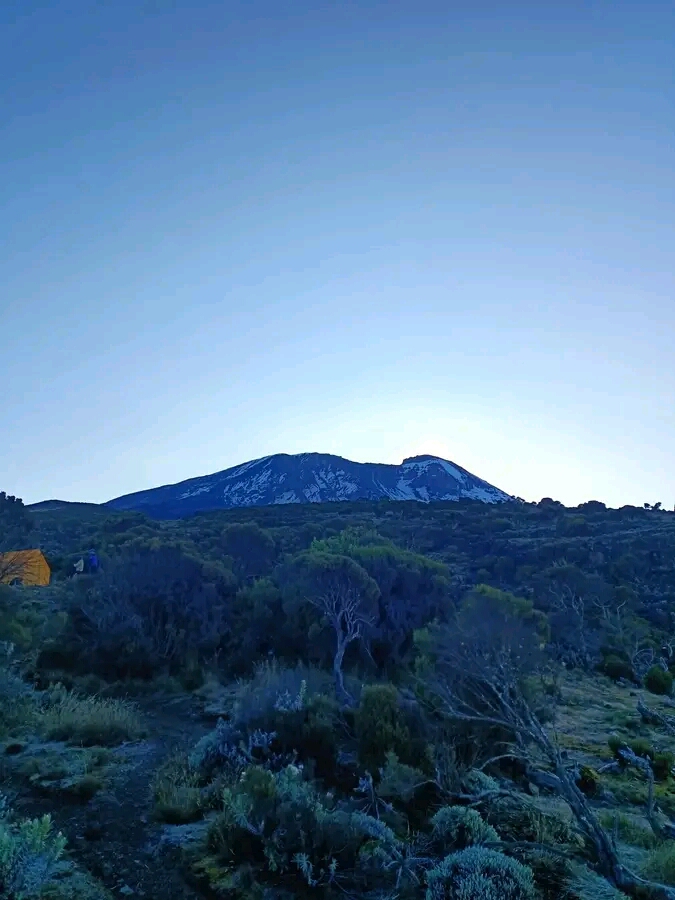 background image for - 3-Day Private Mount Meru Trekking