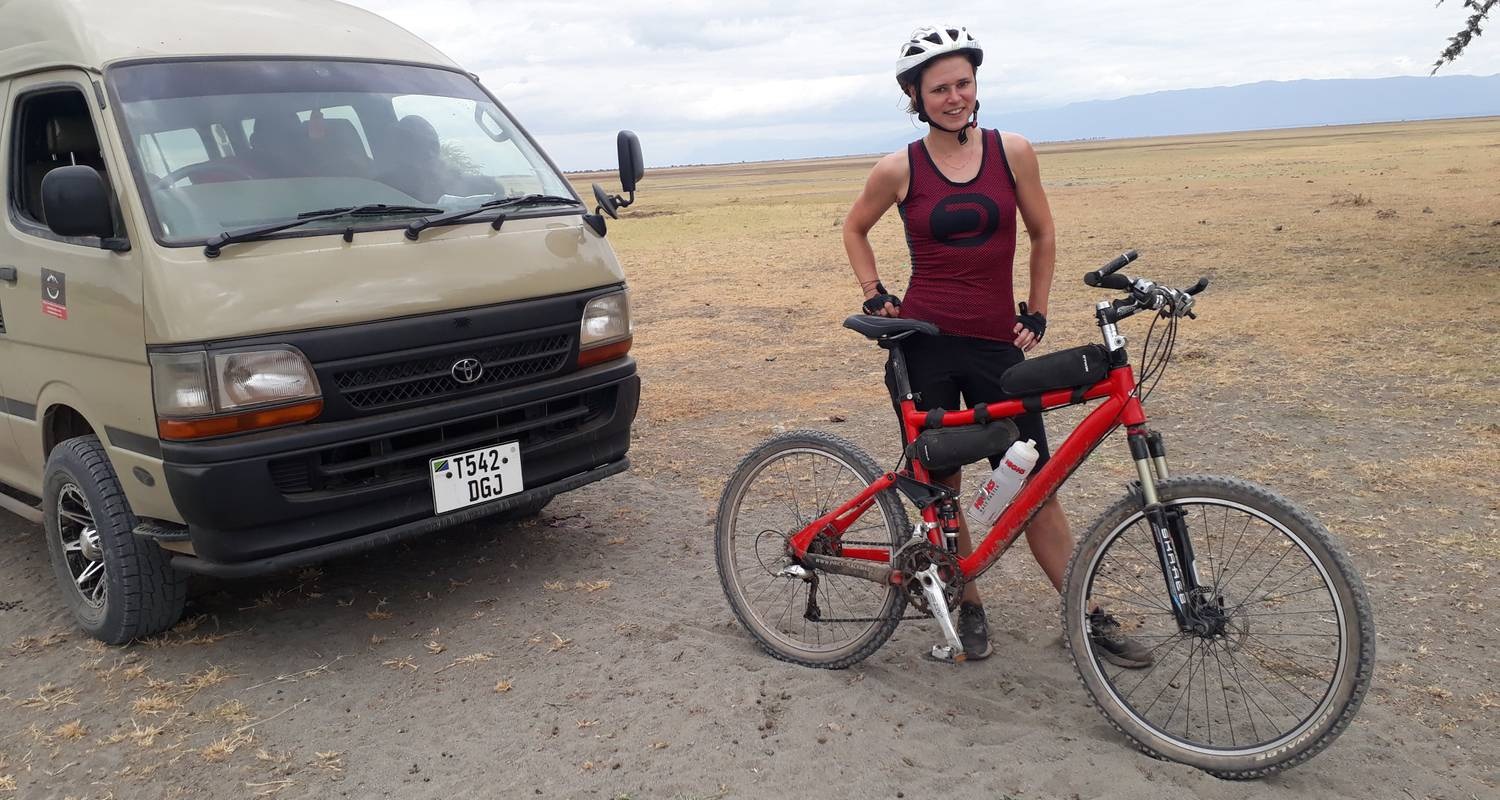 background image for - 1 Day Bike Tour Arusha Cycling Safari