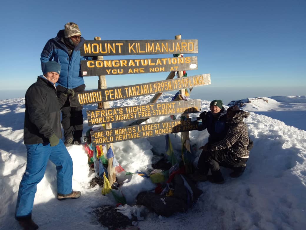 background image for - 7 Days Machame Route