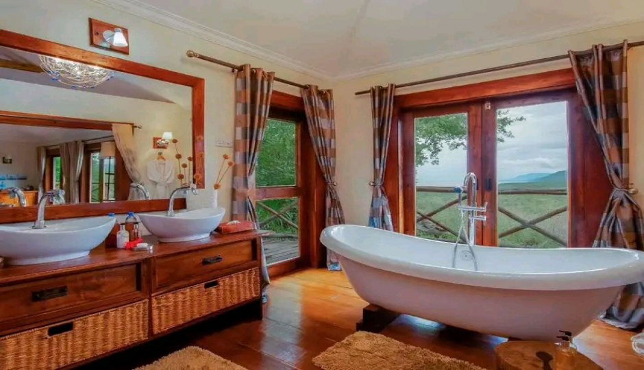 6-Day Tanzania Safari: Ndutu Calving Season & Serengeti Migration